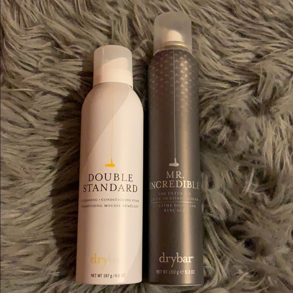 Shampooing foam. Leave in conditioner- dry bar